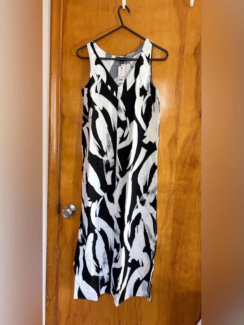 Black & White Abstract Maxi Dress